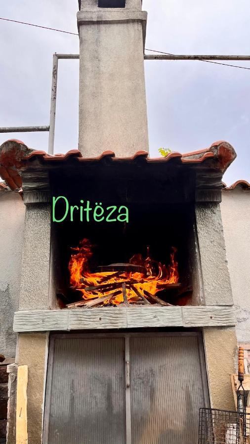 Driteza Hotell Korce Eksteriør bilde